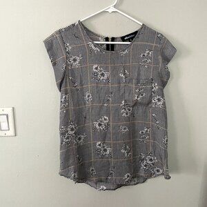 Alice Blue black white checkered floral yellow short sleeved summer top light